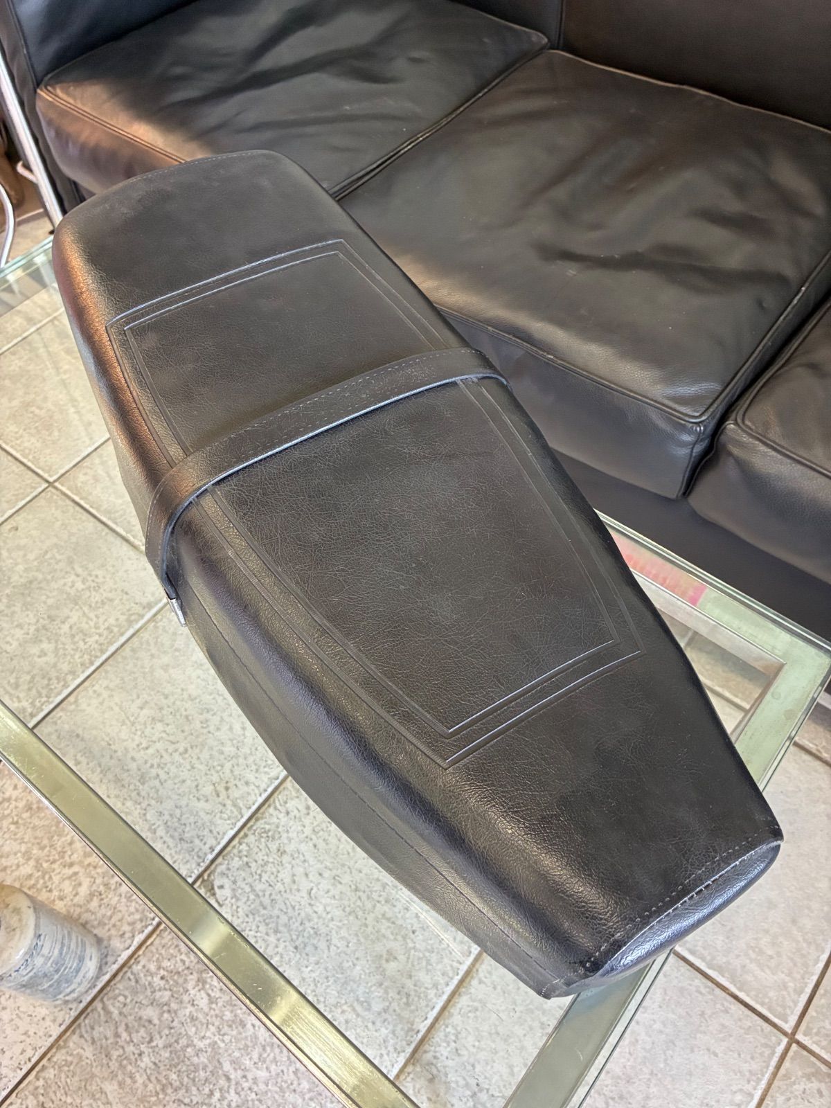 ベスパPXBME用のノーマルロングシートです