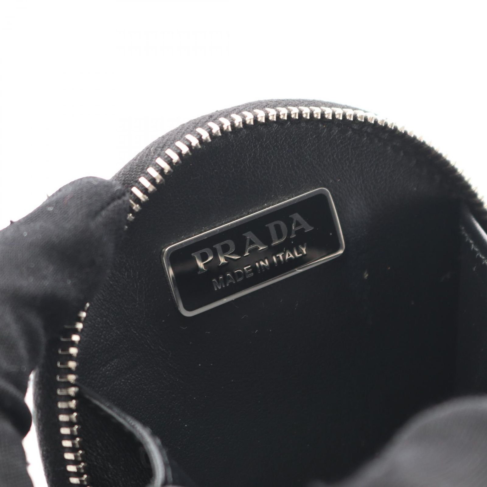 プラダ ラウンドミニポーチ 廃盤 PRADA(プラダ)ラウンドミニポーチ