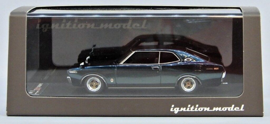 ignition model 1/43 Nissan 最高 Laurel 2000SGX (C130) llic Purple