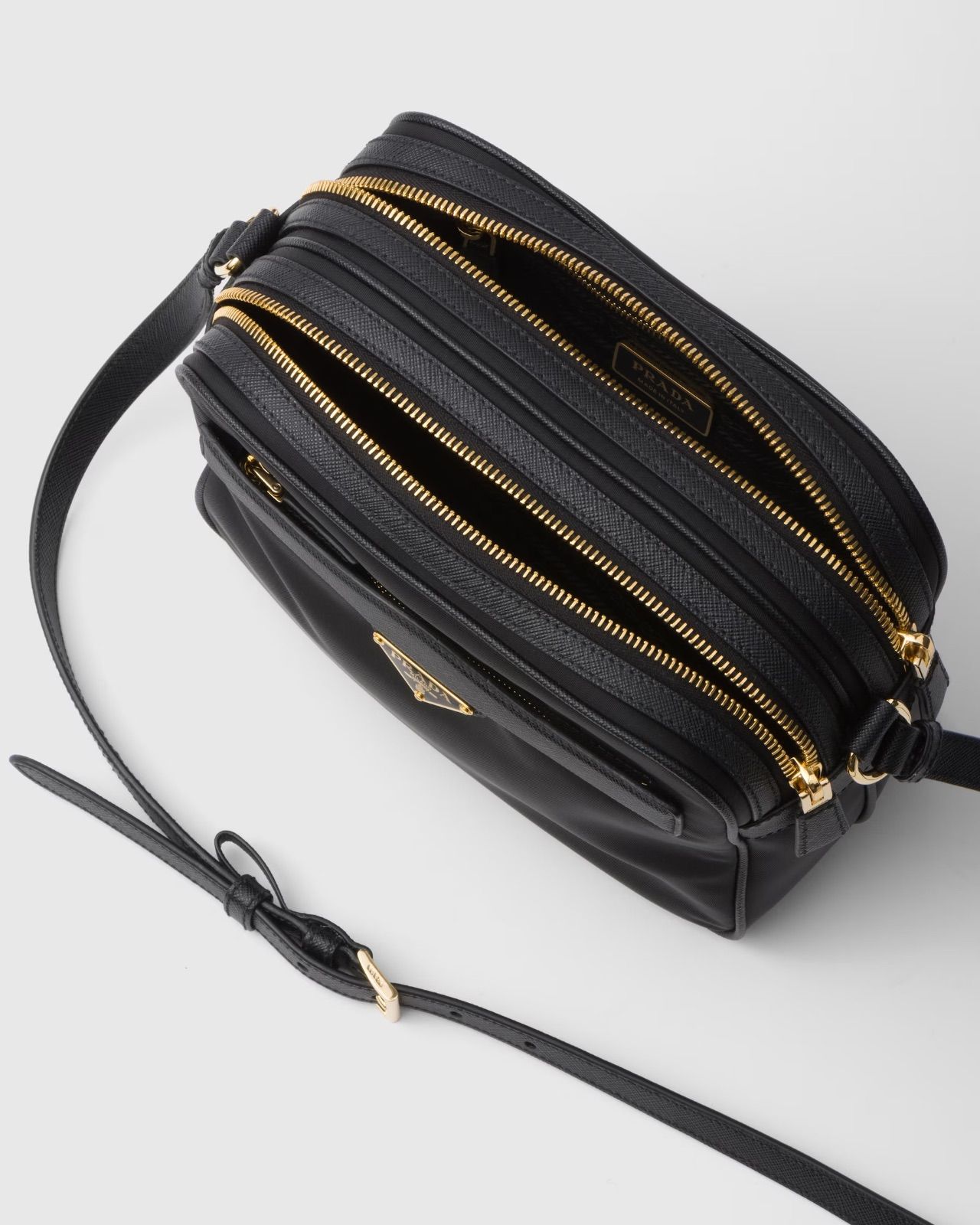 PRADA プラダ Re-Edition 1978 Re-Nylon サフィアーノレザー