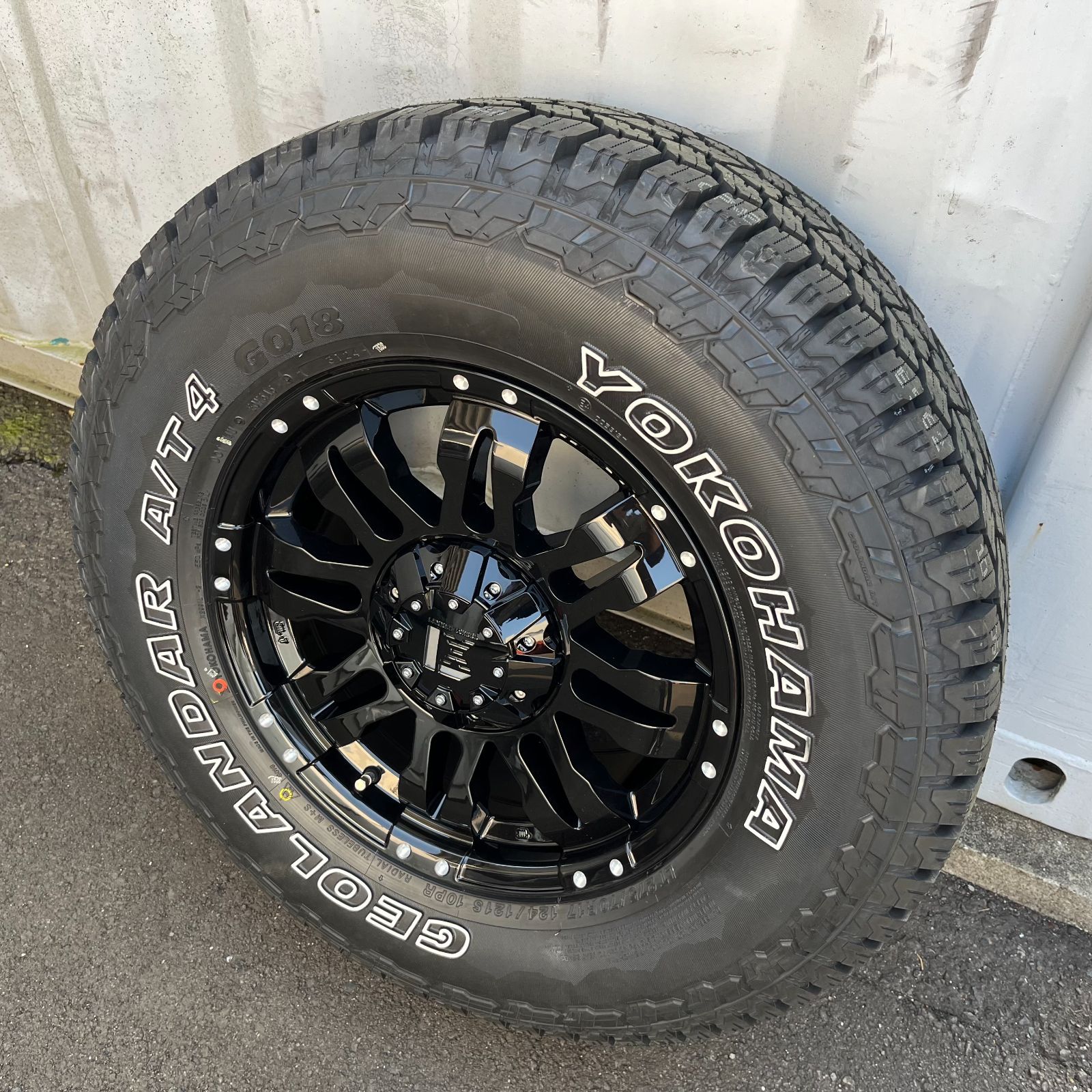 新品4本セット】 150 プラド FJ ハイラックス タイヤホイール