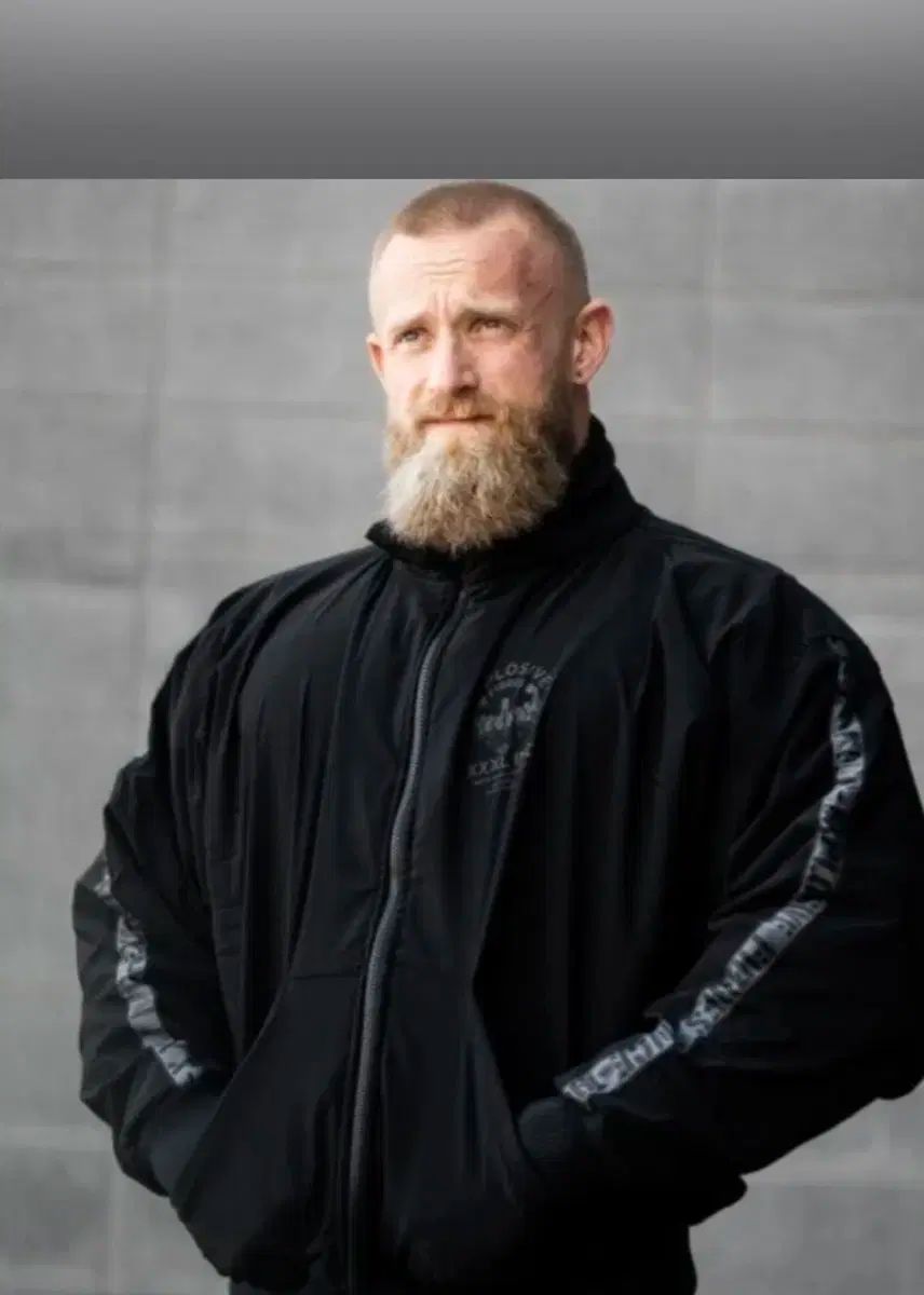 ウォームアップ ジャケット