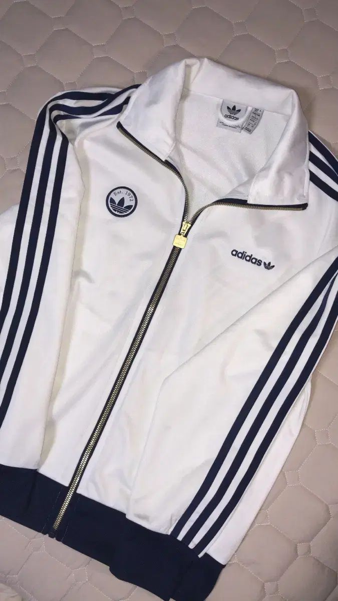 adidas アディダス ジャージ クラウド 白 ファイヤーバード トラックトップス