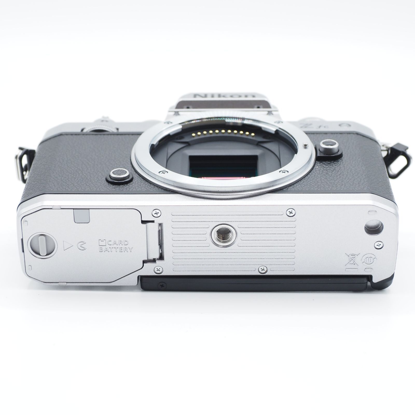 美品】Nikon Zfc ボディ シルバー ショット数274