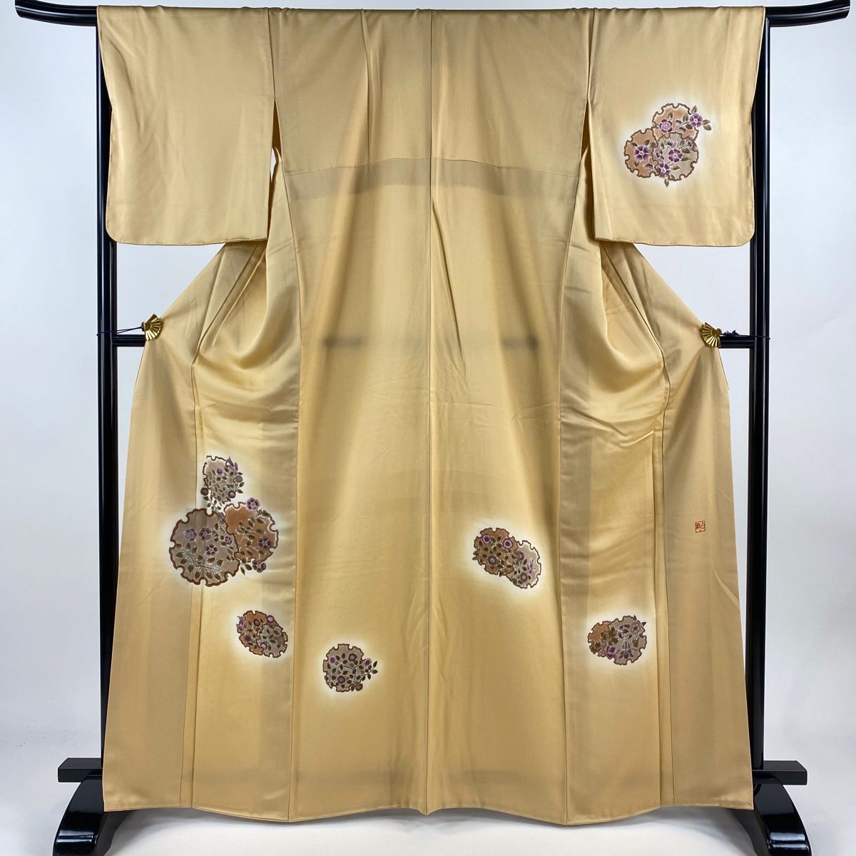 付下げ 身丈165.5cm 裄丈66.5cm M 袷 山岡古都 落款 雪輪 草花 ぼかし 薄オレンジ 正絹 名品