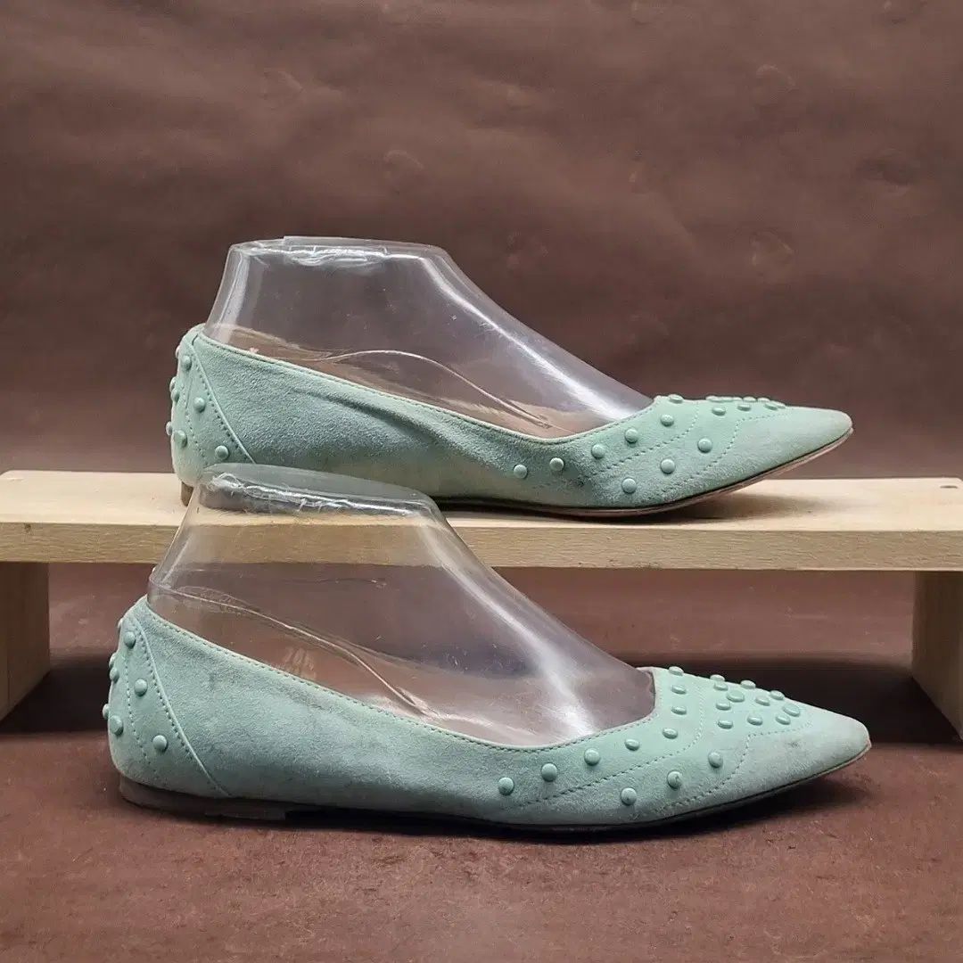 TOD S トッズ 女性用スエード フラットシューズ 235