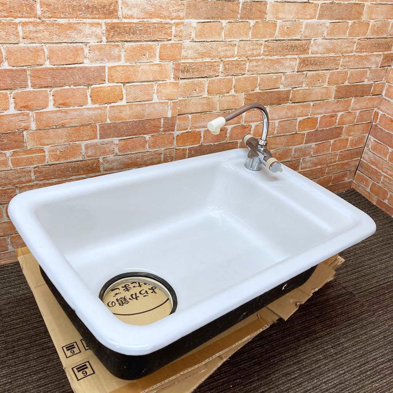 バック付掃除用流し 11F