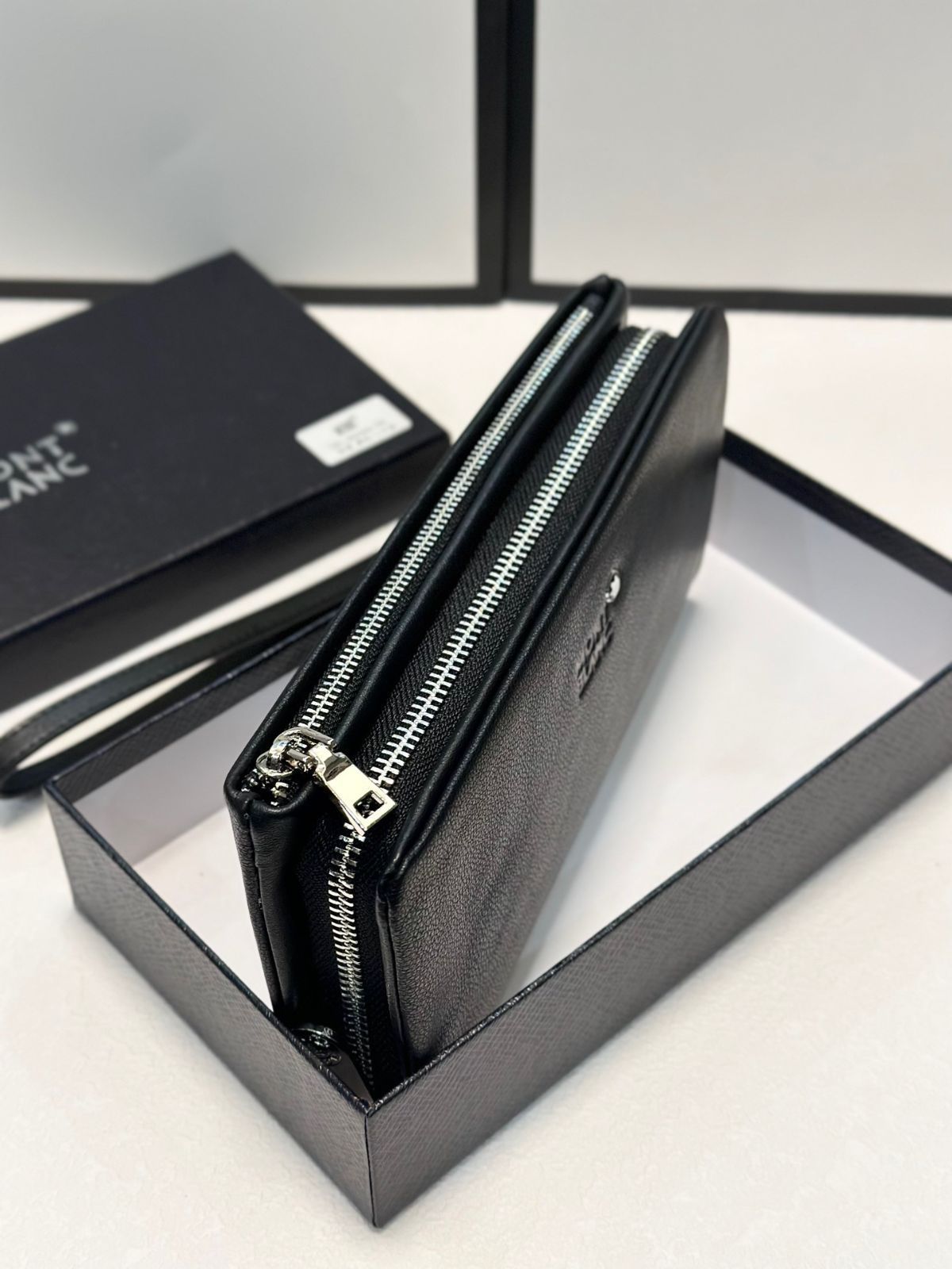 本日限定特価】モンブラン メンズ レザー ハンドバッグ 21×10cm