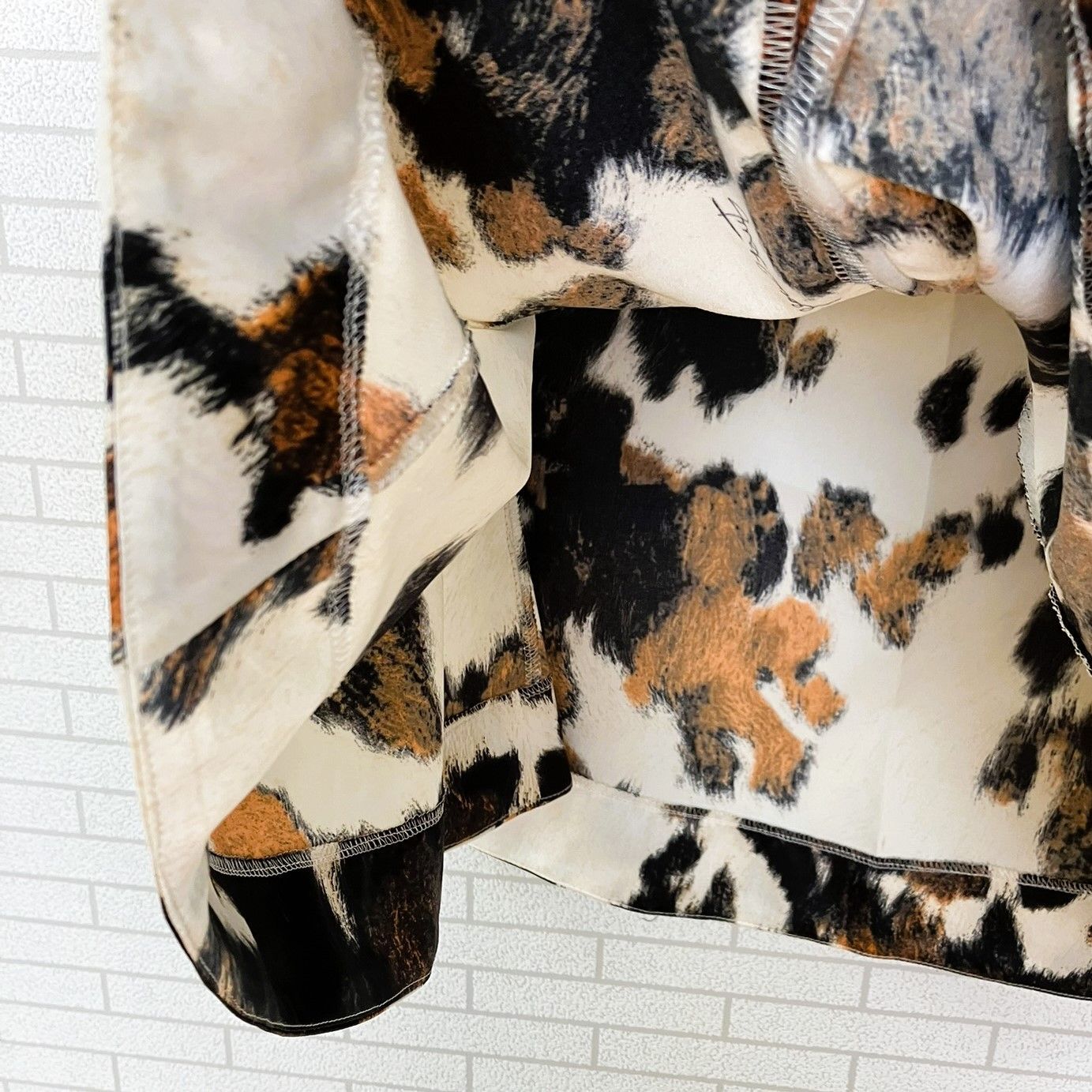 JUST cavalli/ジャストカヴァリ】スカート ひざ丈 総柄 薄手