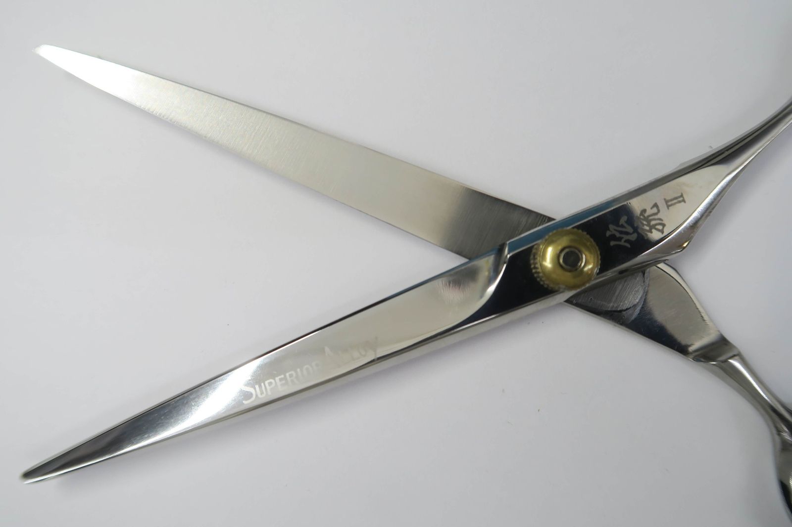 Bランク【伝統】 2 シザー 美容師・理容師 7.0インチ 右利き 【中古