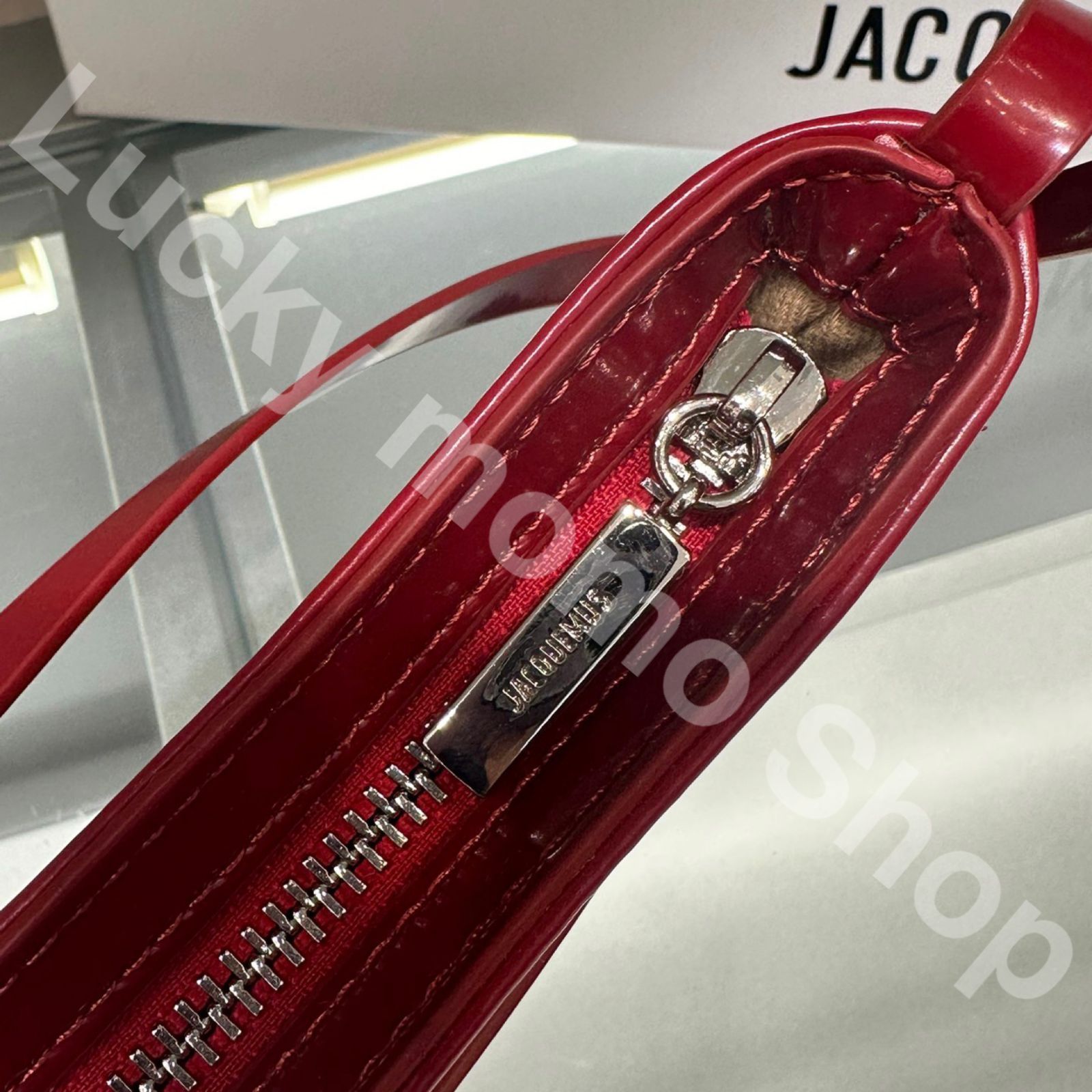 大人気 新品  JACQUEMUS Le Grand Chiquito ジャックムス ファッション レディース ベルト バッグ ハンドバッグ レッド