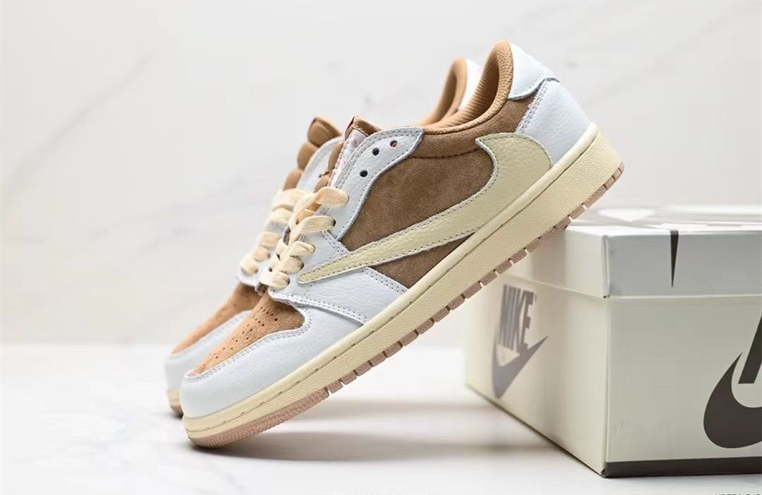 新品✨未使用❣️ 箱付 ✨Travis Scott x Fragment Design x Air Jordan 1Low OG SP 男女兼用