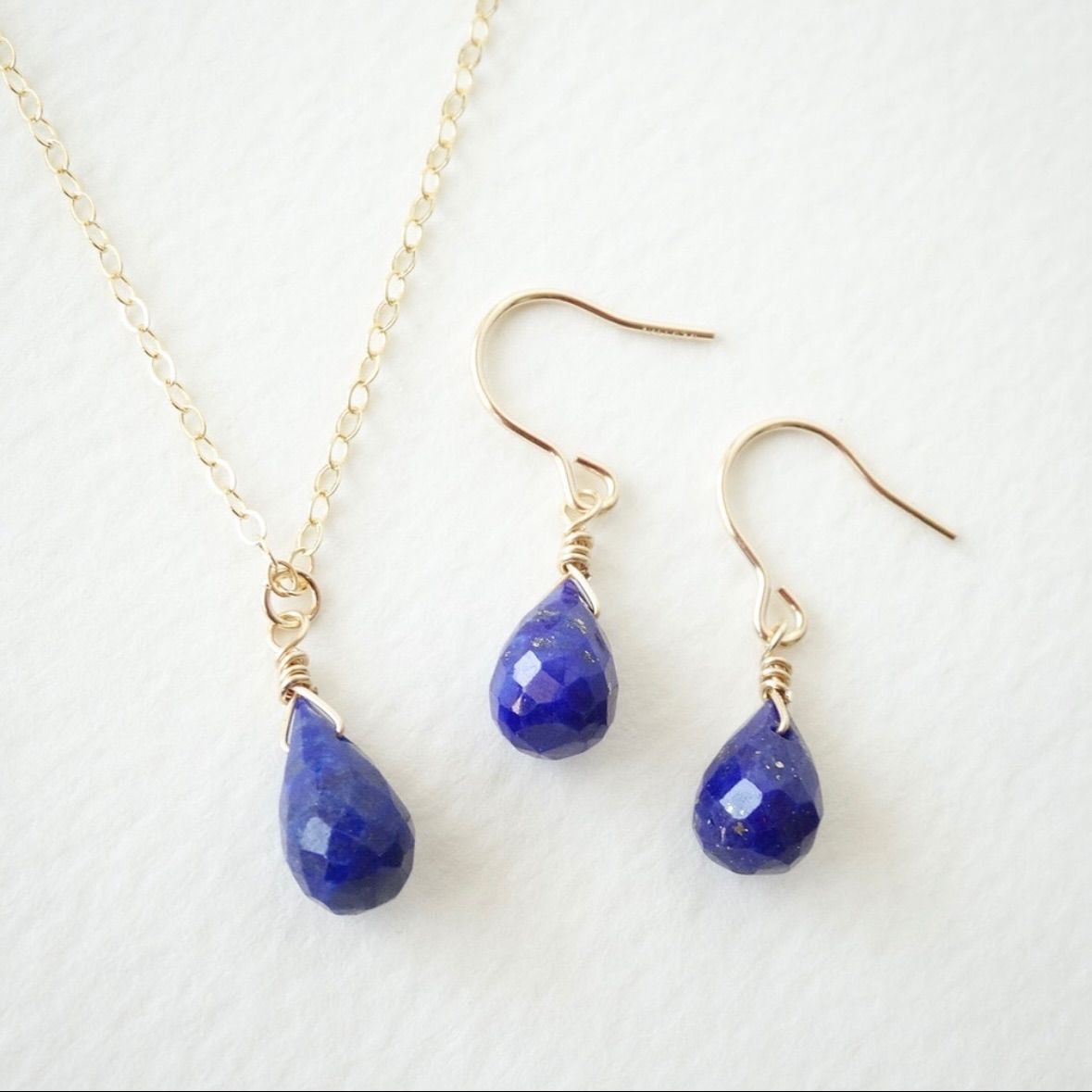 ラピスラズリの14kgfピアス ete agete nojess jouete 4℃ 天然石