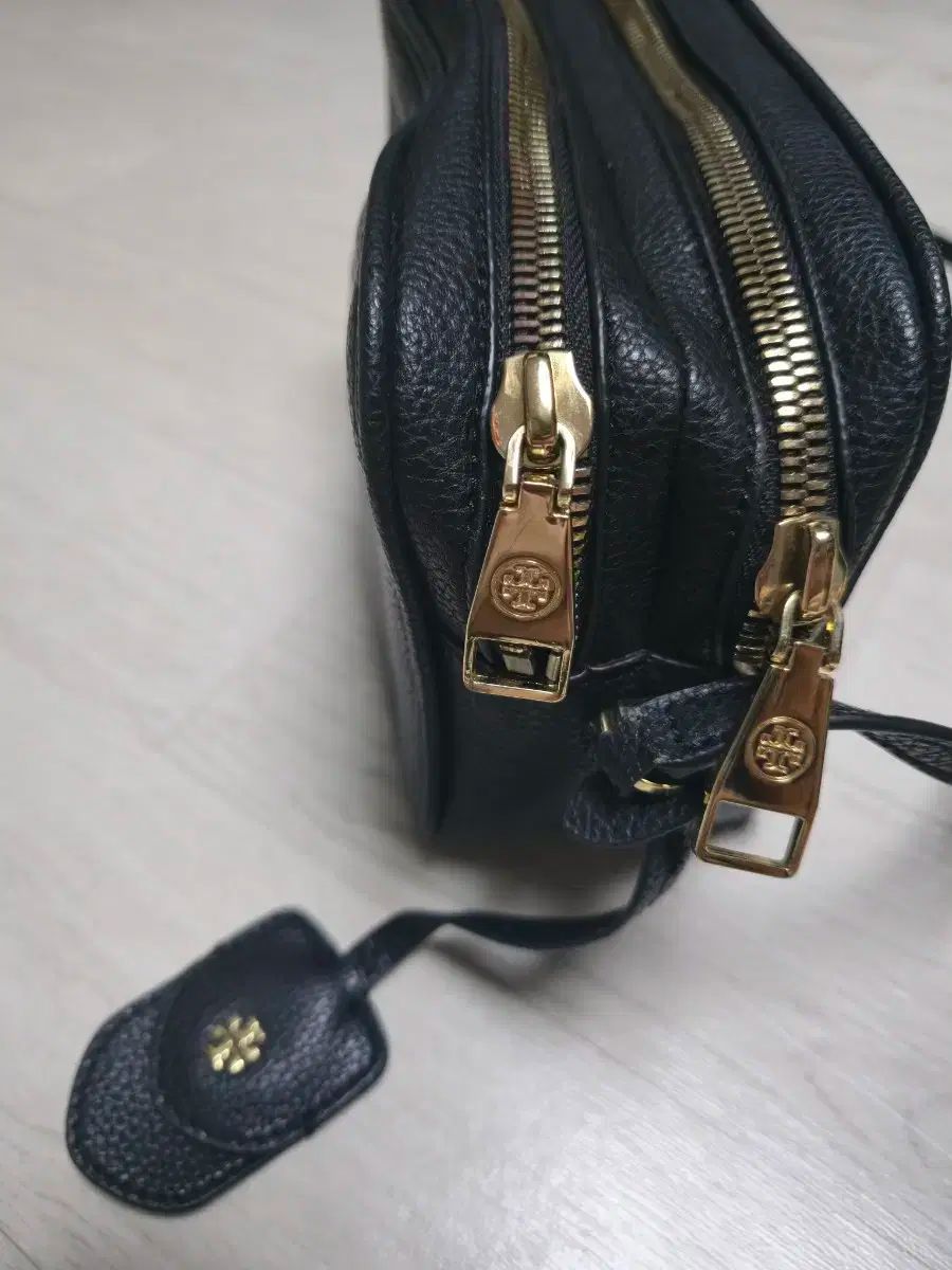 ダブルジッパーバッグ