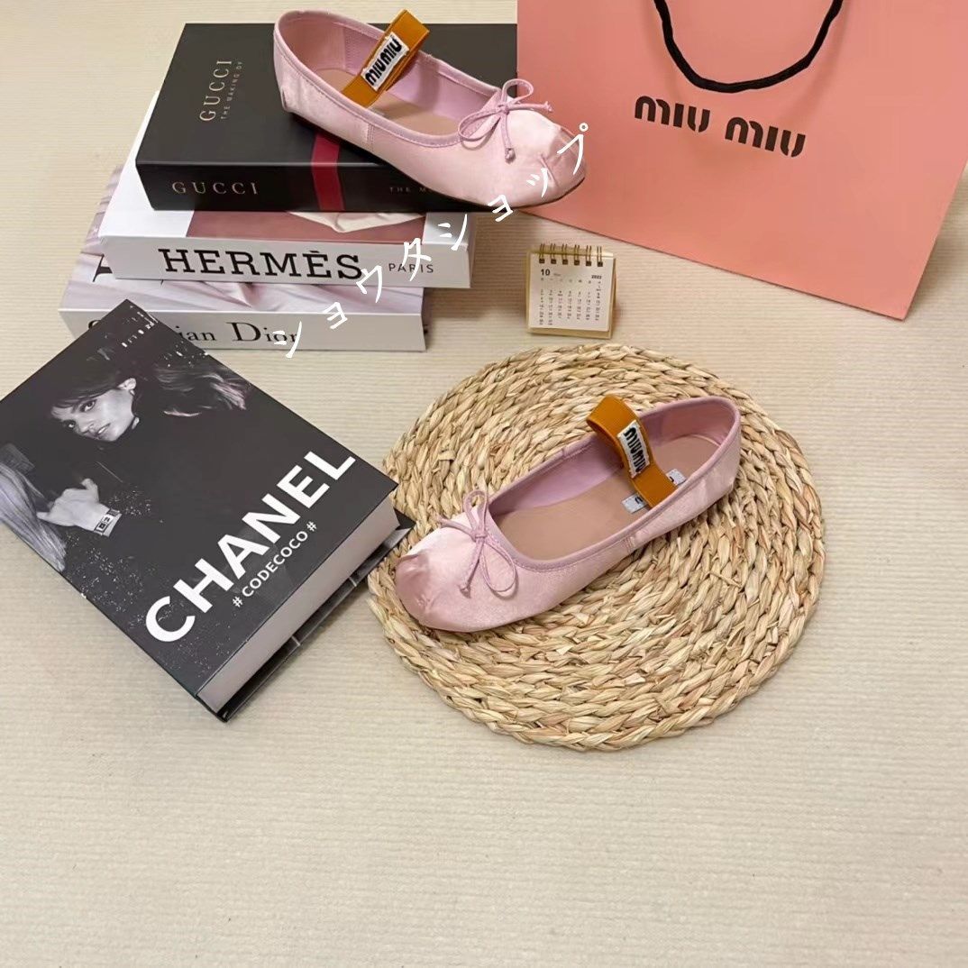 箱付ミュウミュウ miumiuバレエシューズ ビジュー フラット パンプス ...