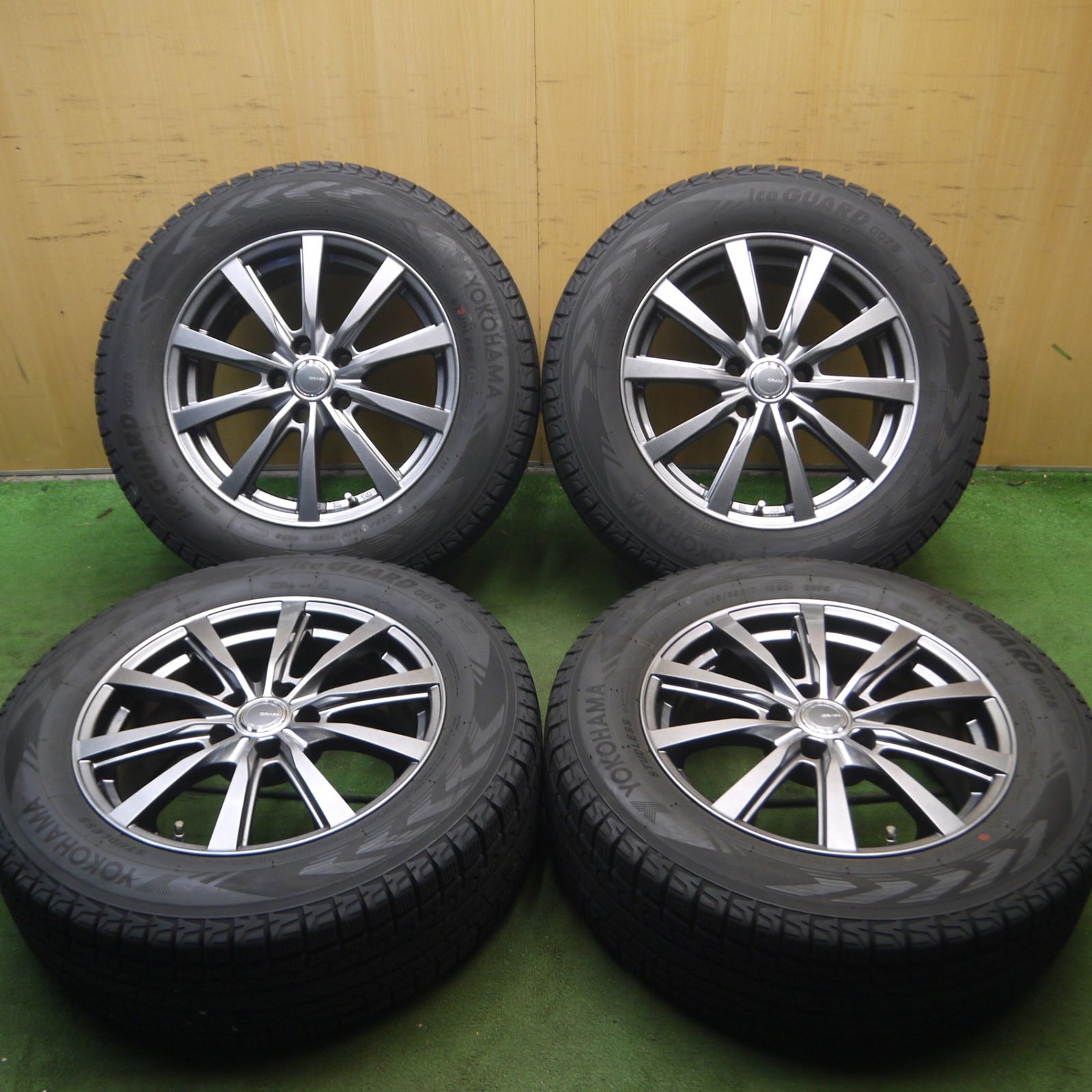 *送料無料* バリ溝！キレイ！9.5分スタッドレス 225/65R17 ヨコハマ アイスガード G075 GRASS グラス 17インチ PCD114.3/5H4072405Hス