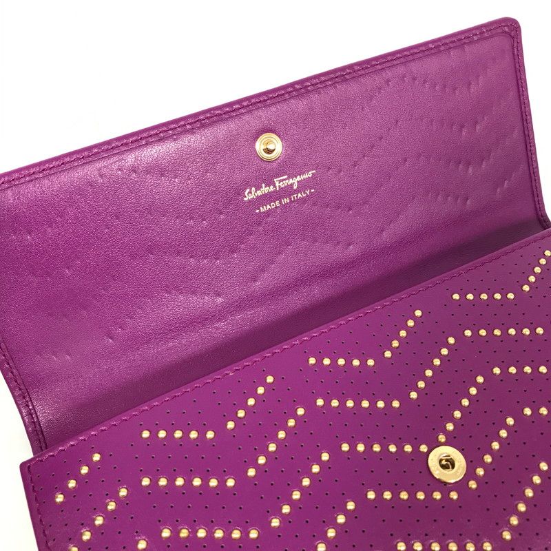 Ferragamo サルヴァトーレフェラガモ