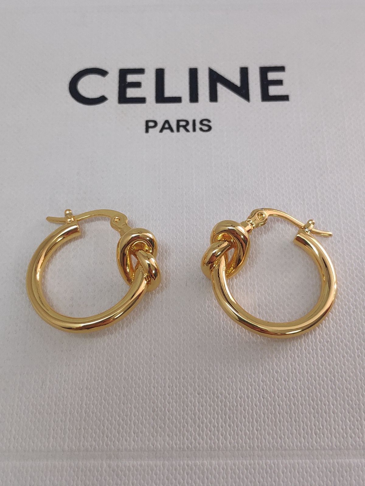 セリーヌ✨CELINE ピアス ノット スモールフープ ピアス
