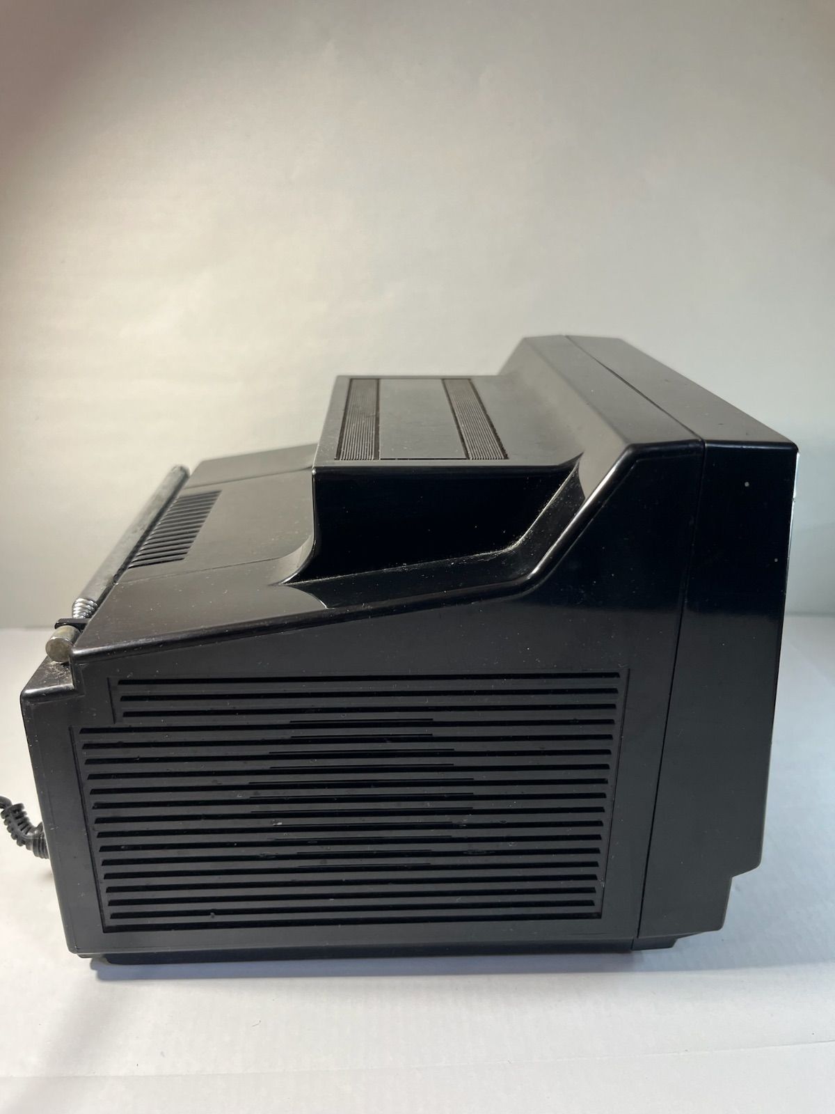 SKYTEK 4.5インチポータブルテレビ 【公式通販】