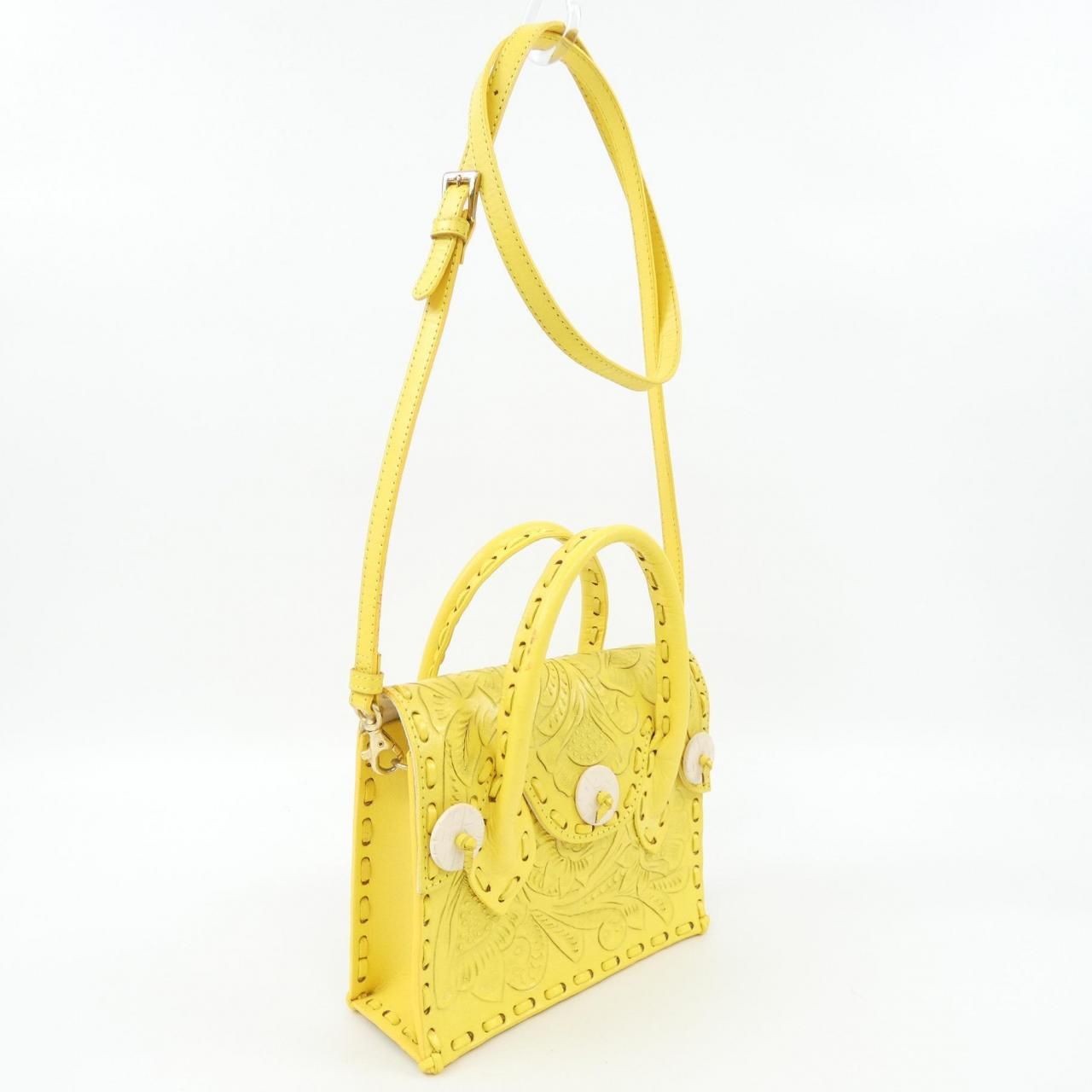 美品　カービングトライブス　キカマルチバッグ　限定ピンク 美品 カービングトライブス キカマルチバッグ 限定ピンク 楽天