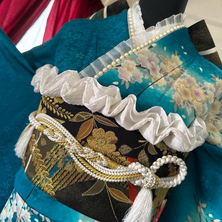 振袖フルセット(7点)・辻が花・金通し地・金駒刺繍・金彩・絞り・枝垂れ桜 振袖フルセット(7点)・辻が花・金通し地・金駒刺繍・金彩・絞り