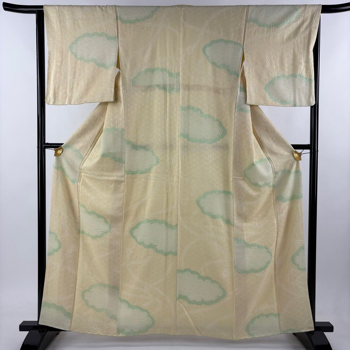 小紋 身丈160cm 裄丈66cm M 袷 雲文 地紋 絞り 薄黄 正絹 優品 【中古  