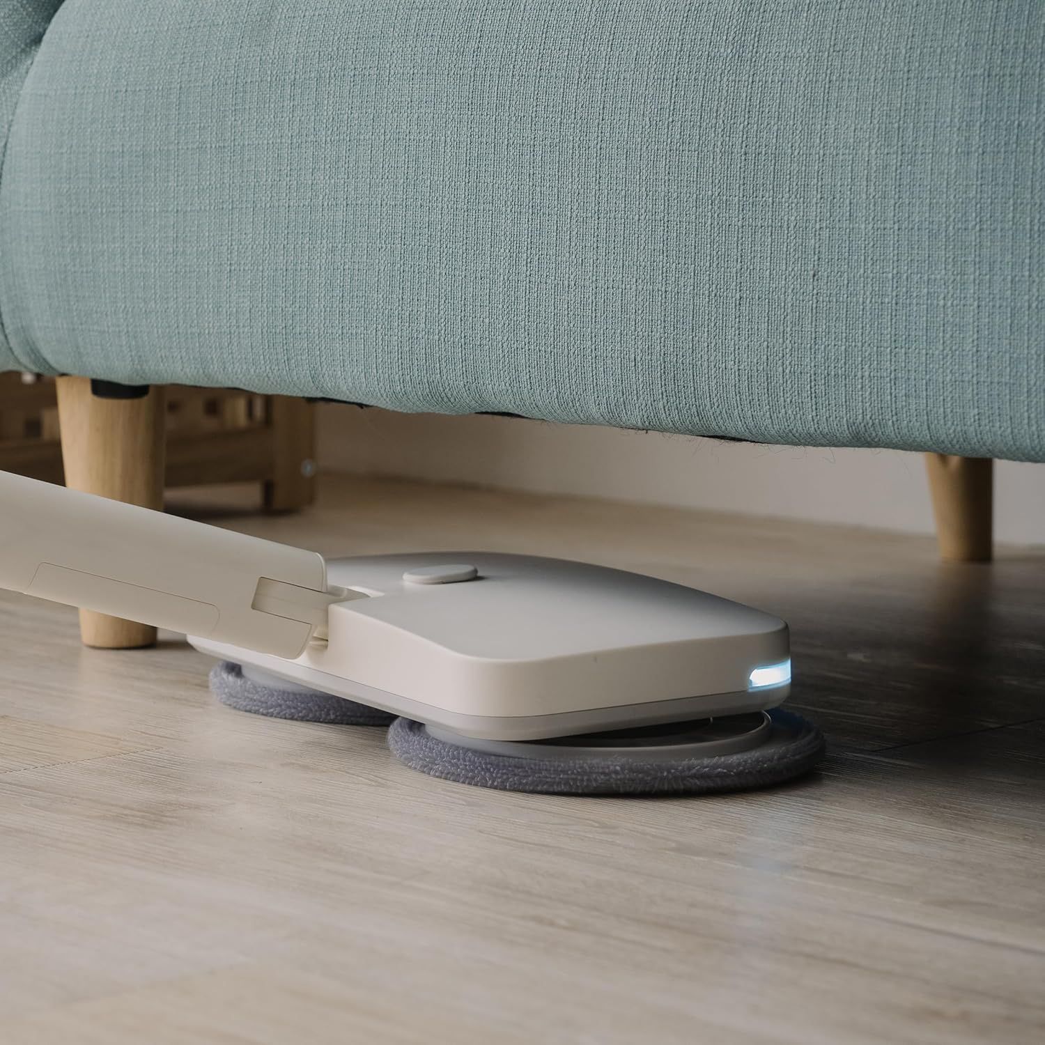 ±0 プラスマイナスゼロ 激落ちくん コードレス 電動モップ 水噴射 自動 LEDライト 回転モップ 充電式 水拭き パイプ調節4種 自立式 軽量 フローリング 掃除 床 モップパッド2枚 H020 ブラウングレー XJM-H020 TH WWW_KANDAIZUMI_COM