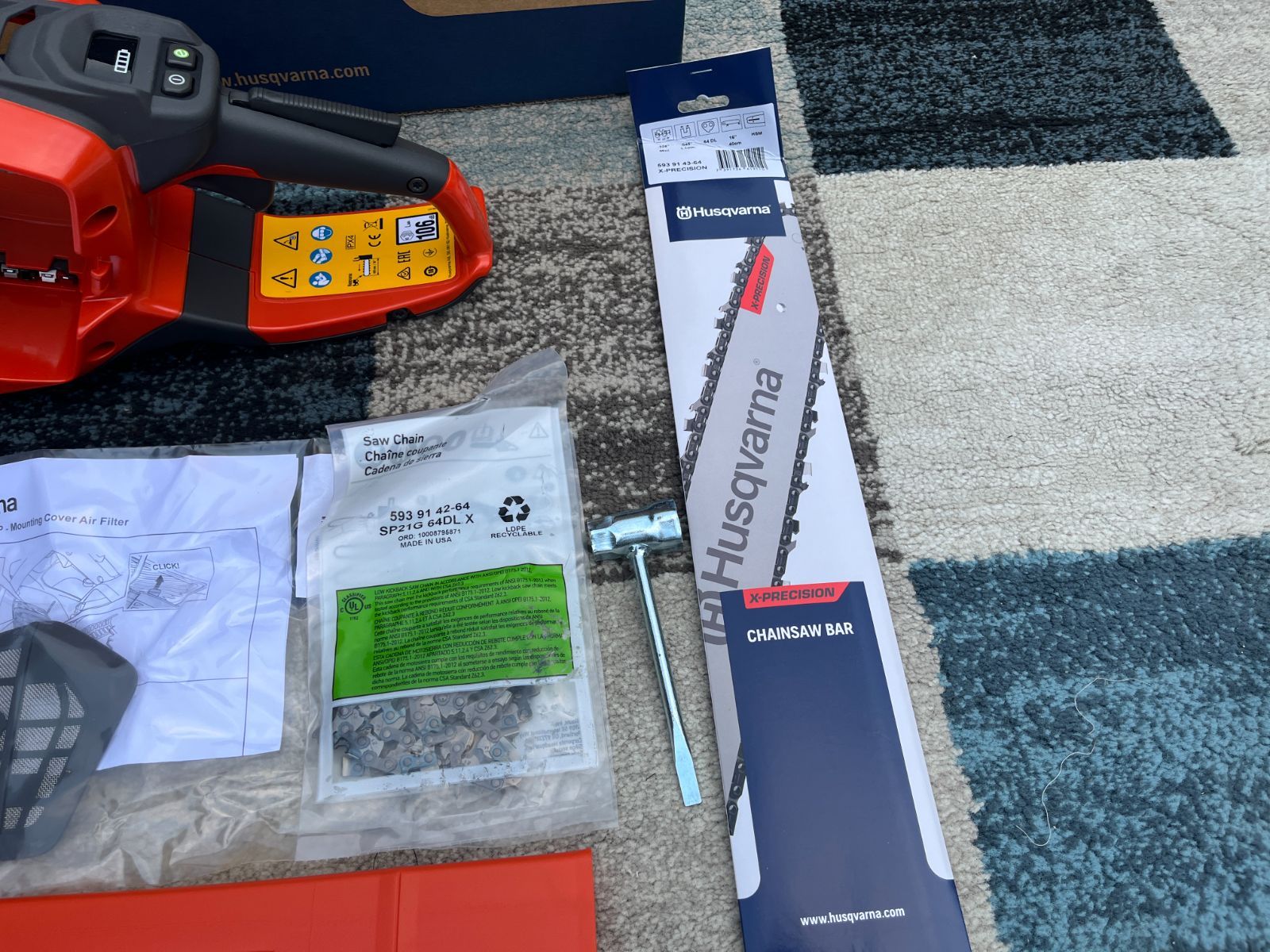 バッテリー式チェーンソー チェンソー