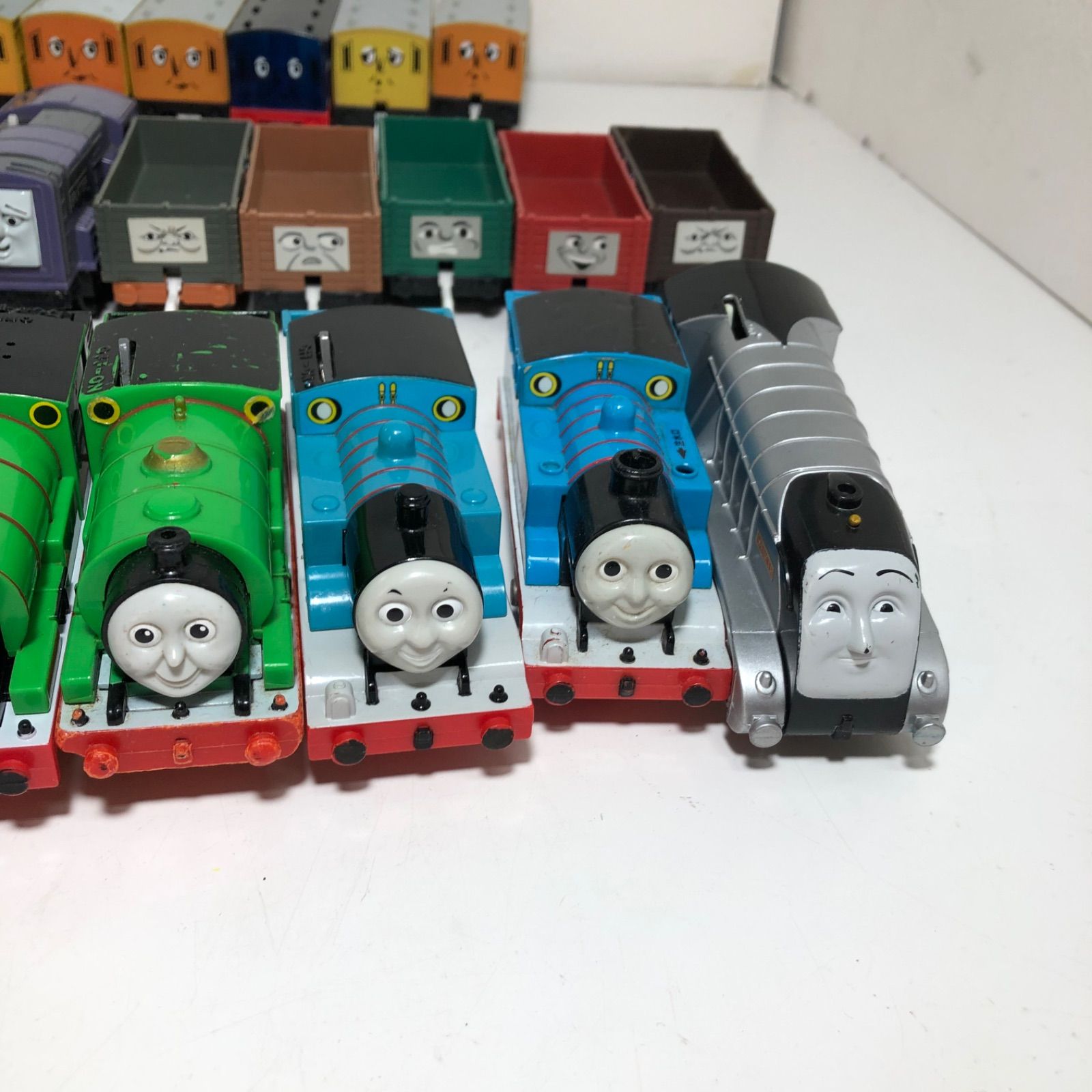 ☆TOMY 機関車トーマス プラレール 列車、貨車 36台まとめ売り