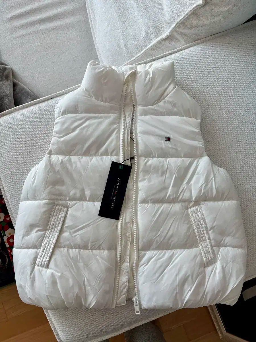 Tommy Hilfiger トミーヒルフィガー キッズ ダウン ベスト