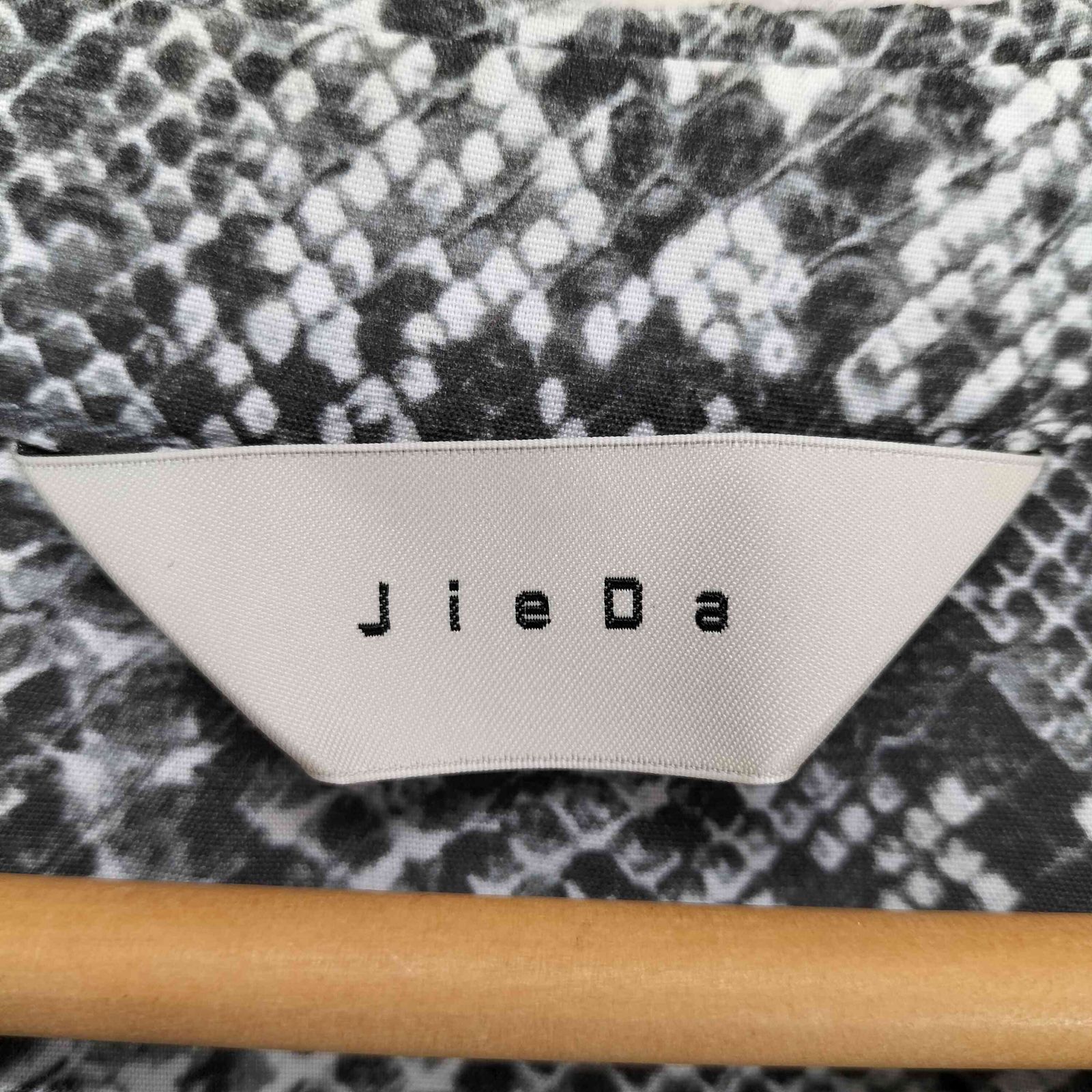 ジエダ Jieda EX.PYTHON PATTERN S/S SHIRT メンズ 2 - メルカリ