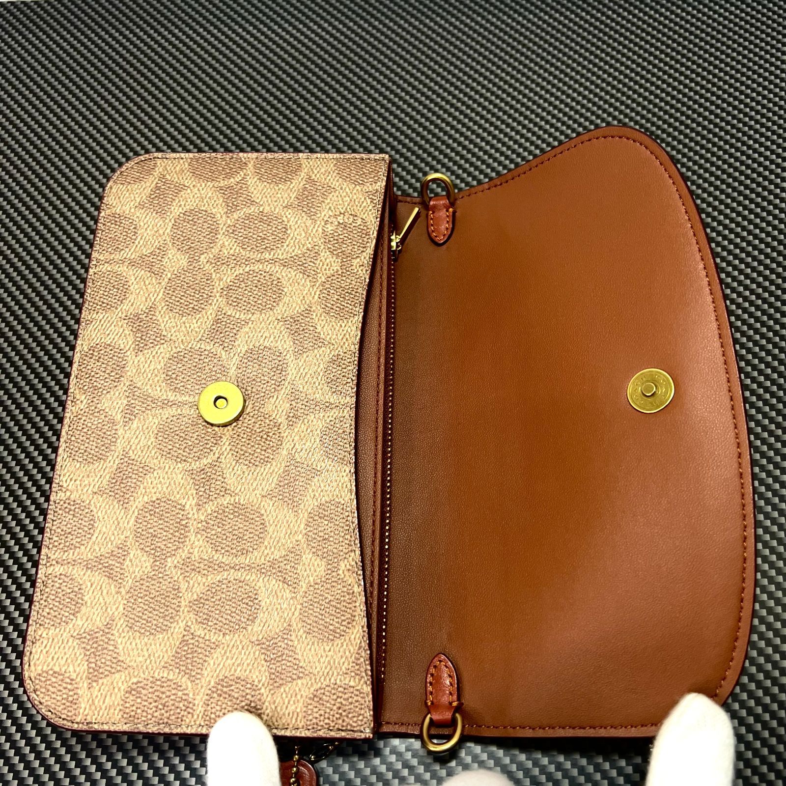 ＣＯＡＣＨ／コーチ ヘイデン クロスボディ シグネーチャー 長財布