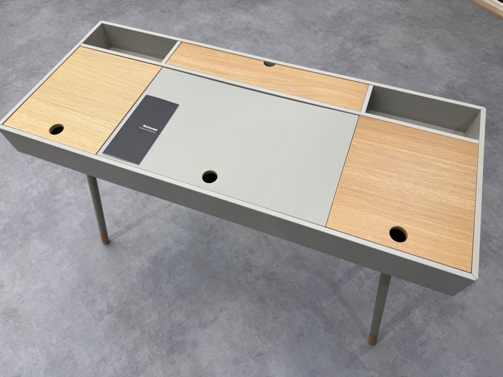 ボーコンセプト|BoConcept | ワークデスク|オーダー品|デンマーク|学習机