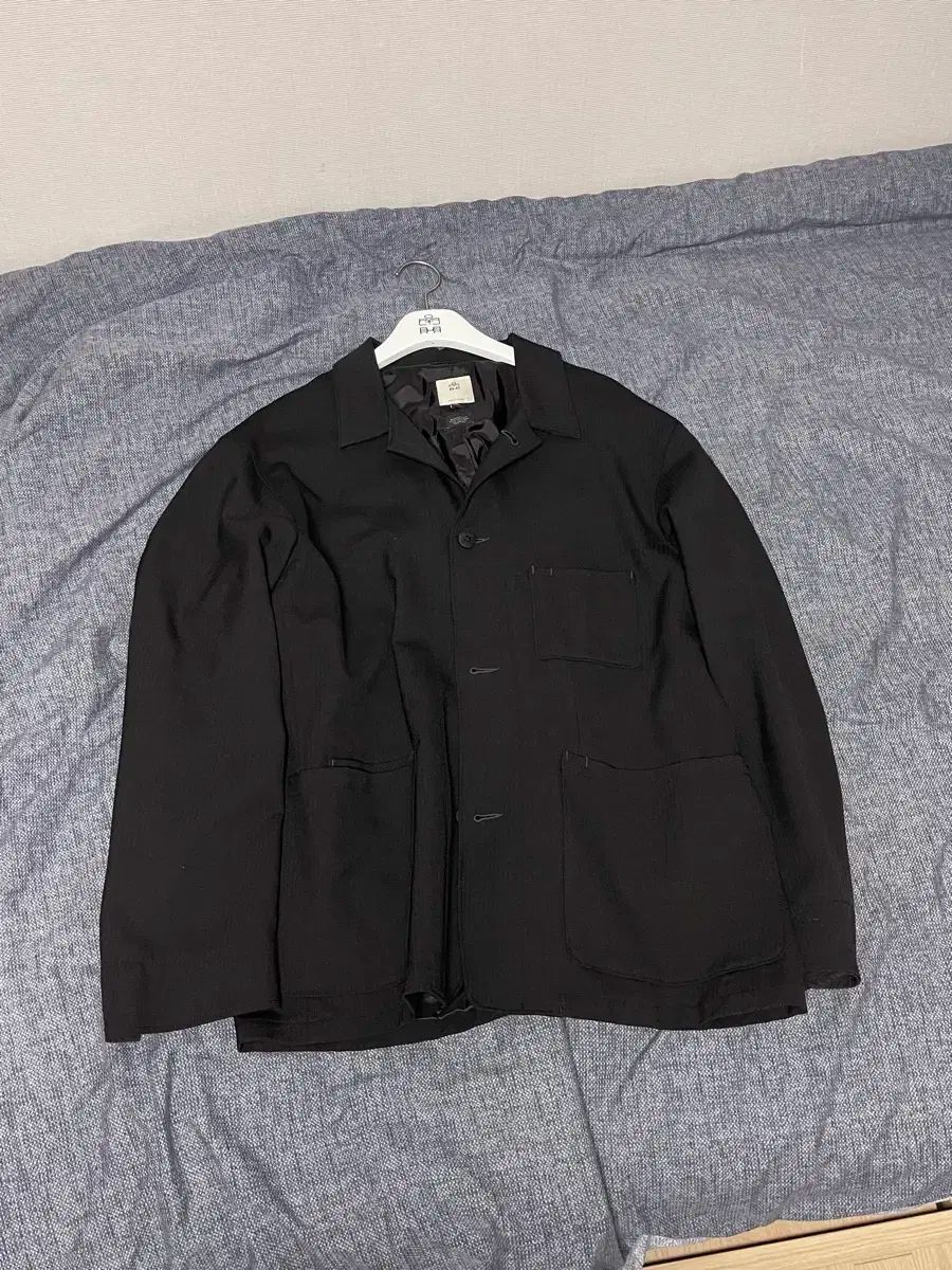 4 ポリテルウールチョア ジャケット ブラック