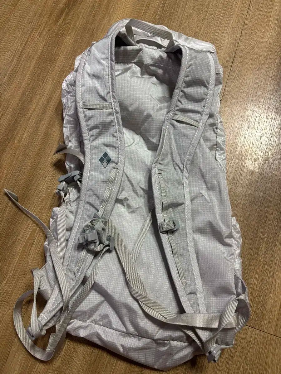  mont bell モンベル Versalite 20 アイスホワイト フリース その他 アウトドアウェア小物