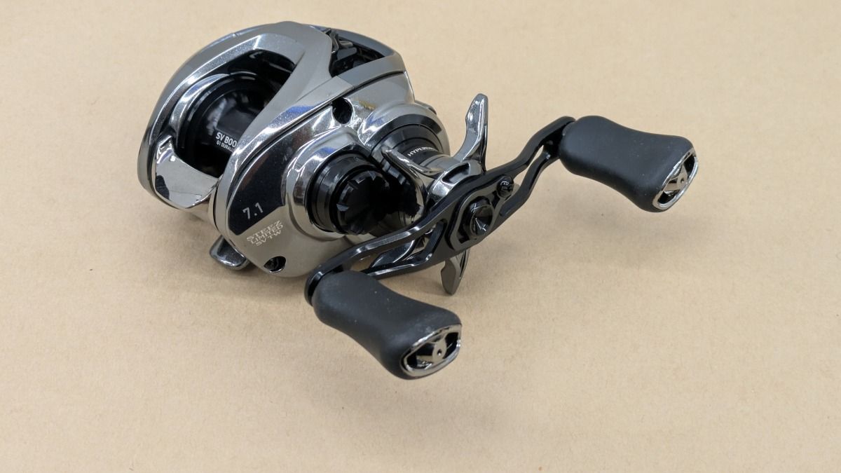 21スティーズリミテッド　SV　TW　1000H DAIWA（ダイワ） 21 スティーズ LTD SV TW 1000H (右ハンドル / ギア比