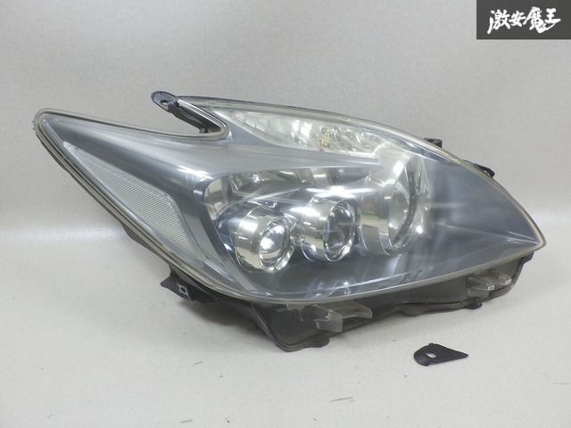 ZVW30 プリウス 右ヘッドライト　LED KOITO47-30 美品 プリウス ZVW30 LED ヘッドライト 右 右側 コイト 47-30 打