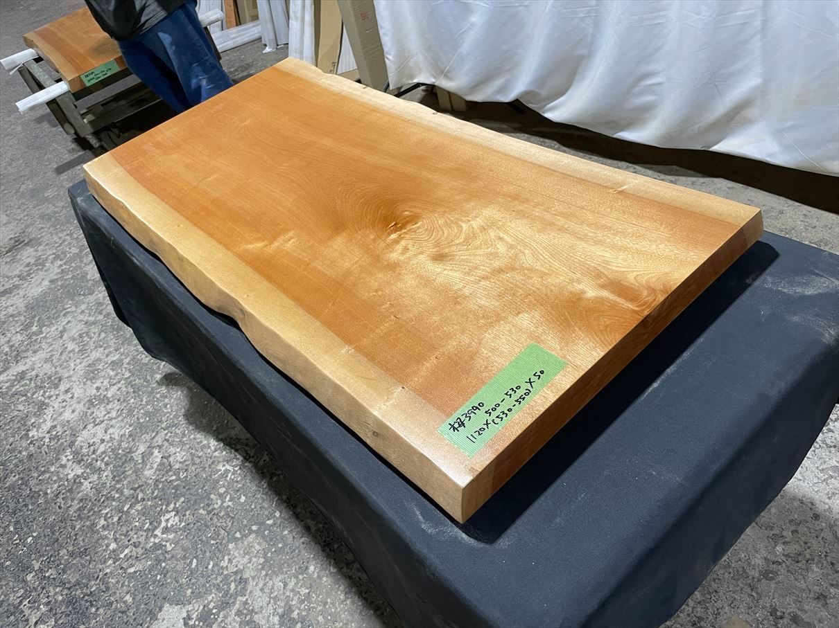 さくら3990　一枚板無垢 乾燥材　1120ｘ500‐530ｘ50mm カウンター　店舗　インテリア制作　リフォーム　棚板　テーブル