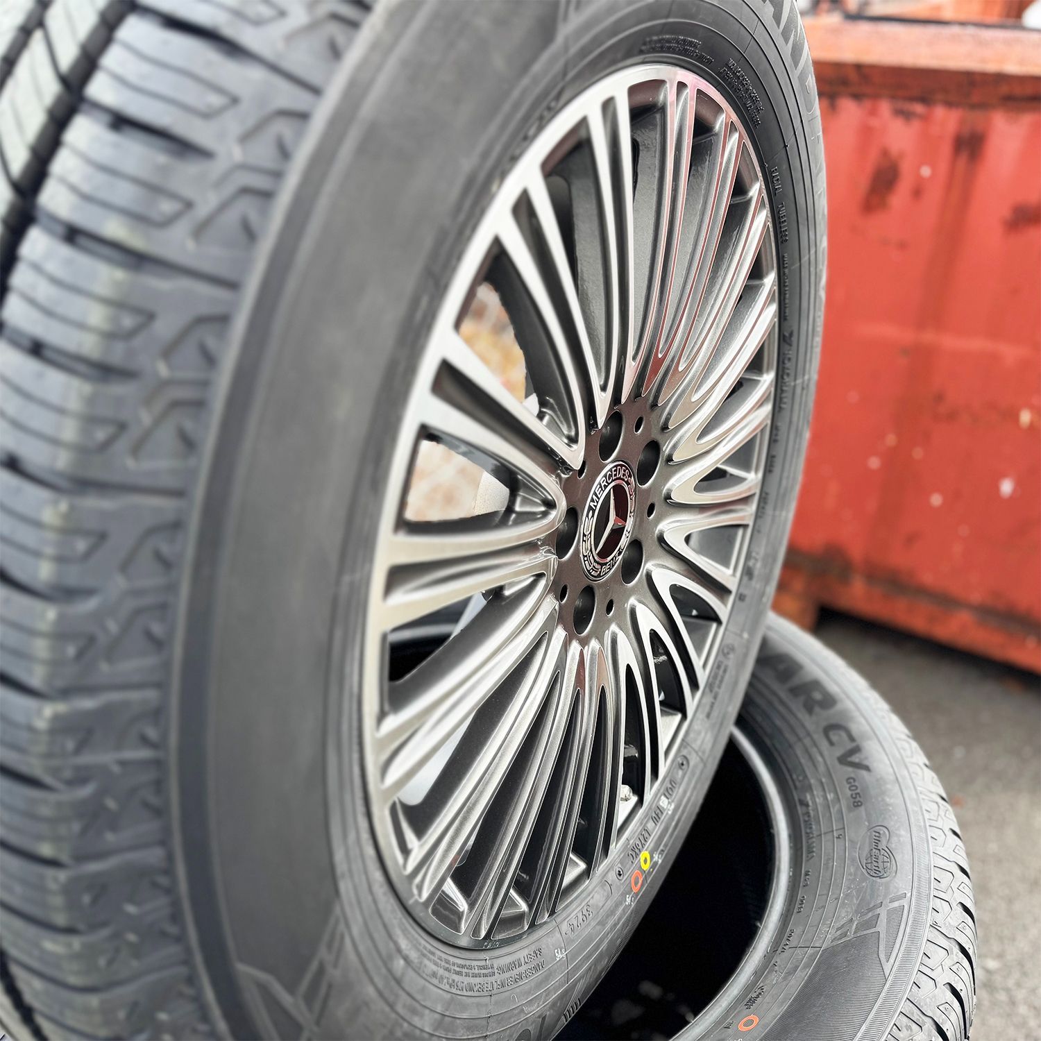 BENZ ベンツ GLAクラス H247 ヨコハマ ジオランダー CV G058 235