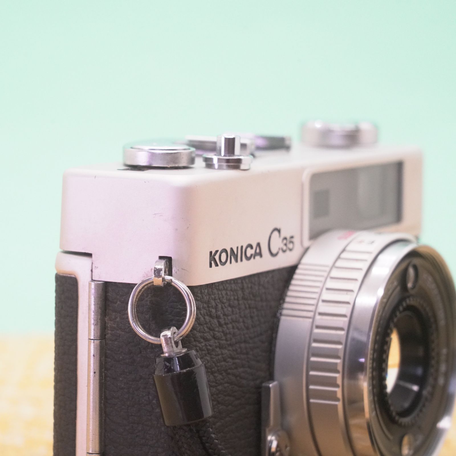 完動品◎KONICA C35 コンパクトフィルムカメラ #518 - カメラのしゃ