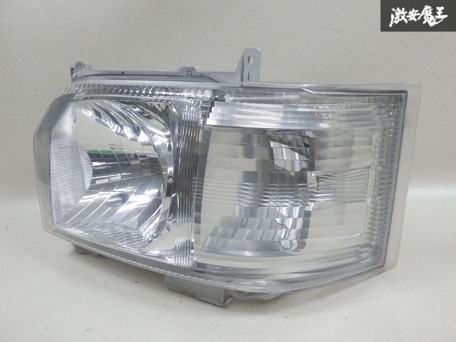 ハイエース 200系 4.5.6.7型 ハロゲン 左右 26-131 ワイド用 新車外し品】トヨタ 200系 ハイエース 純正 ハロゲン ヘッドライト