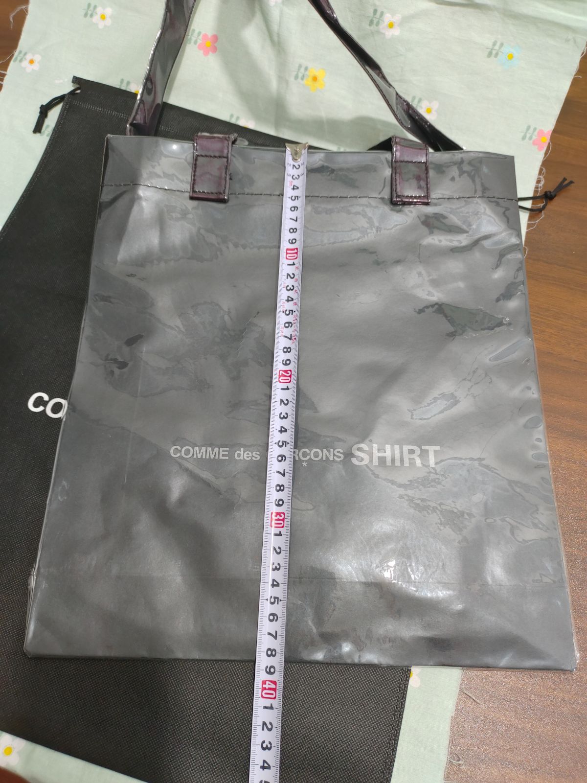 ✨新品・未使用★COMME des GARCONSコムデギャルソン ハンドバッグPVC トートバッグ【可愛い】即購入OK早い者勝ち！黒