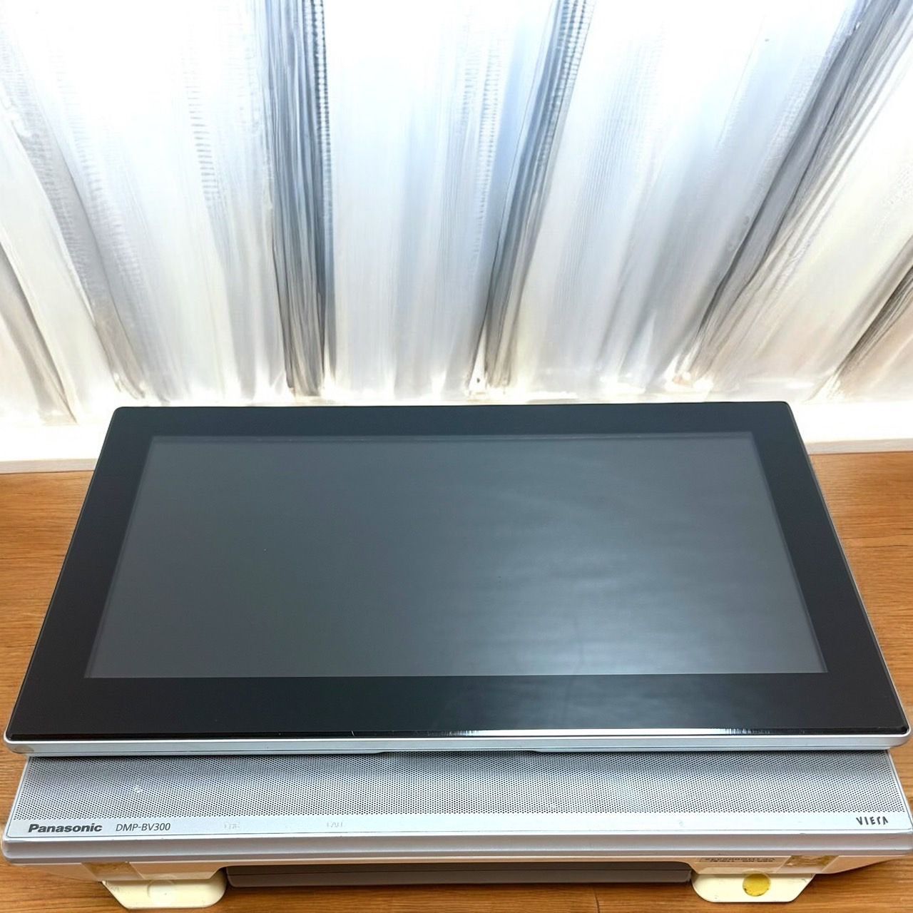 パナソニック 10V型 液晶 テレビ DMP-BV300-S 中古Panasonic DMP-BV300