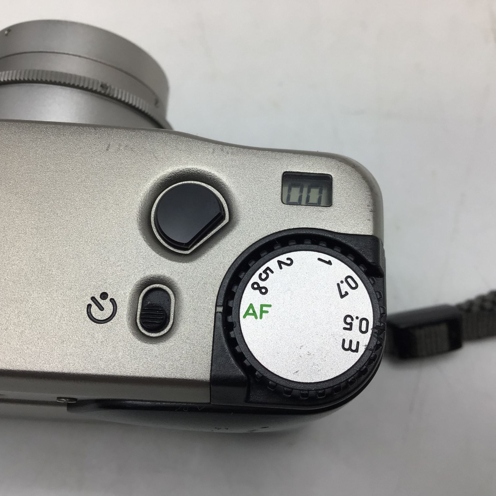 CONTAX tvs ※ジャンク品です 7386 【ジャンク】CONTAX TVS コンパクト フィルムカメラ 化粧箱