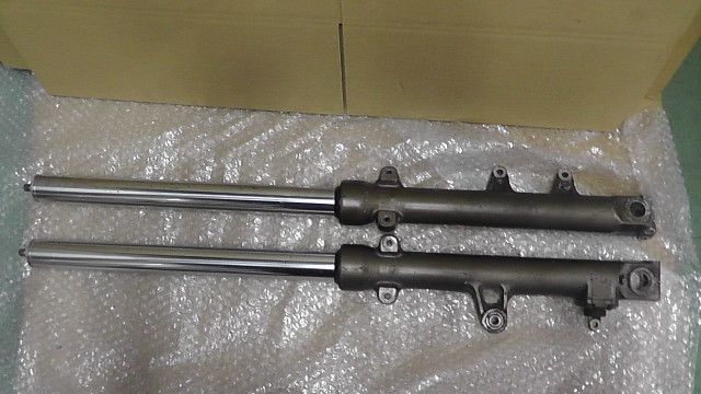 の フロントフォーク