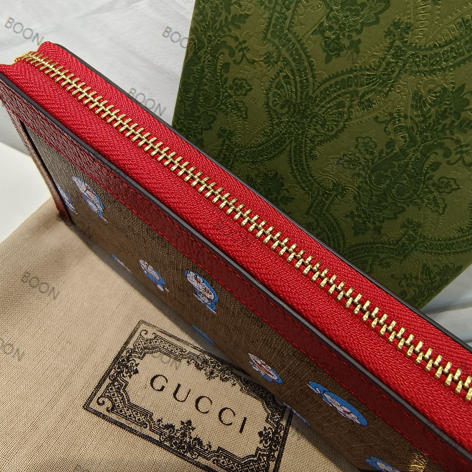 グッチ GUCCI ミニGGスプリーム ドラえもんコラボ ラウンドファスナー ...