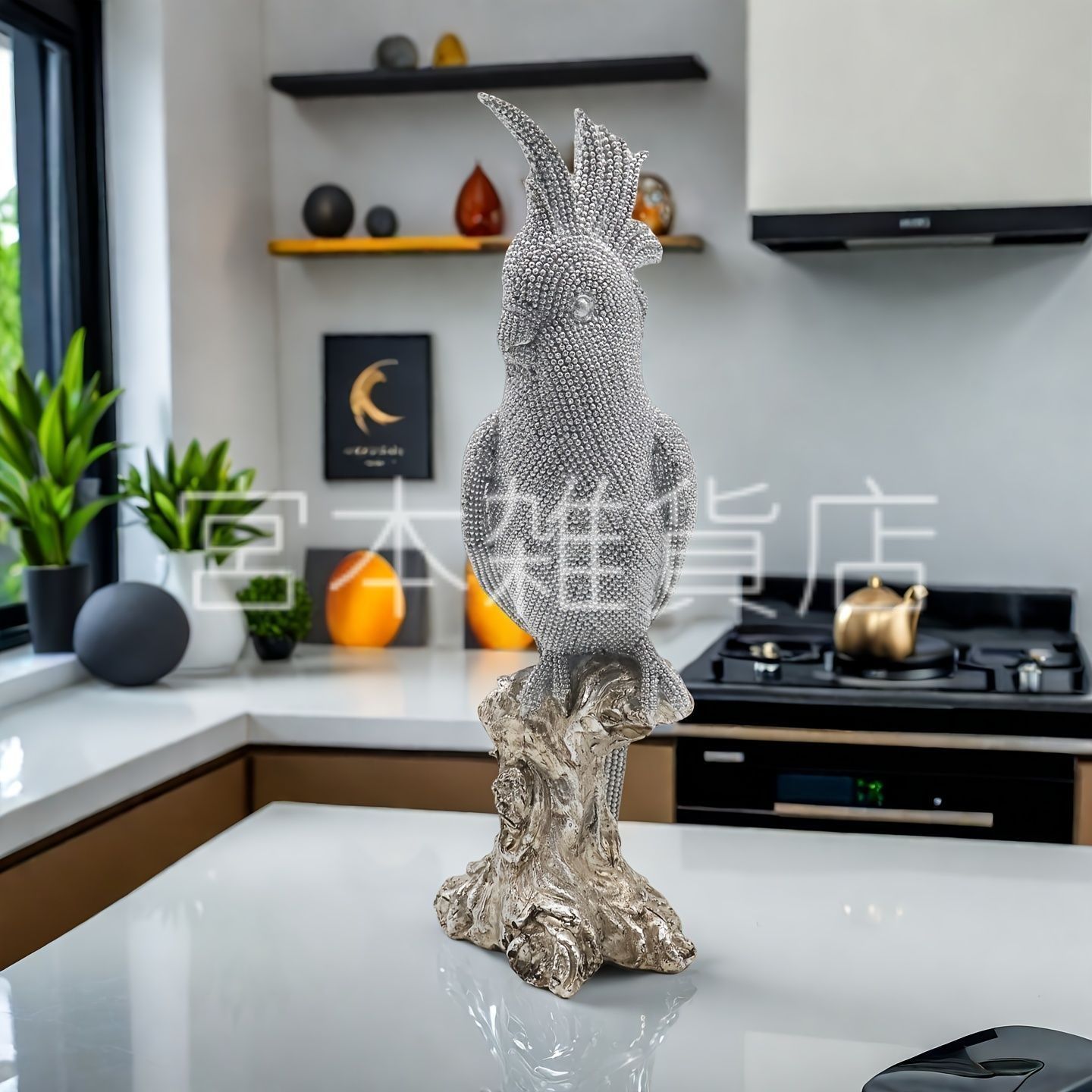 オブジェ 置物 シルバーのオウム キラキラ 感 ガーデンオーナメント インテリア 樹脂 インテリア雑貨 室内 寝室 玄関 リビング ダイニング 庭 ガーデニング プレゼント ギフト ユニーク 棚装飾