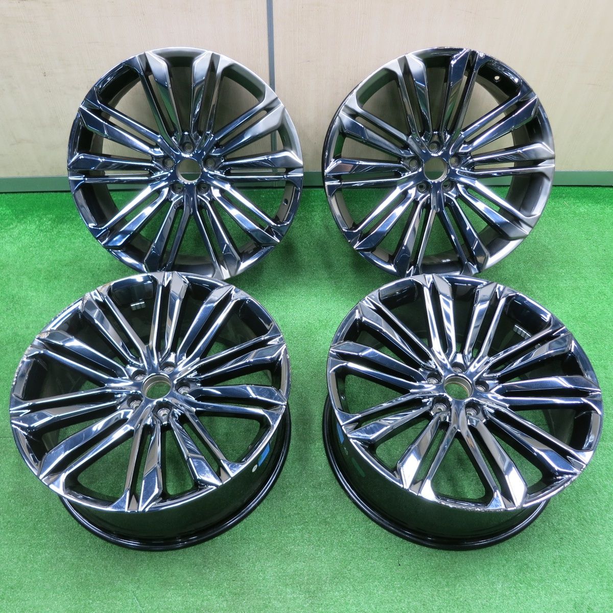 送料無料] 4本価格☆レクサス 20系 RX 純正 オプション OP