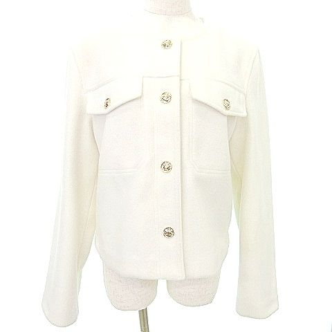 ZARA ホワイト ノーカラージャケット ゴールドボタン