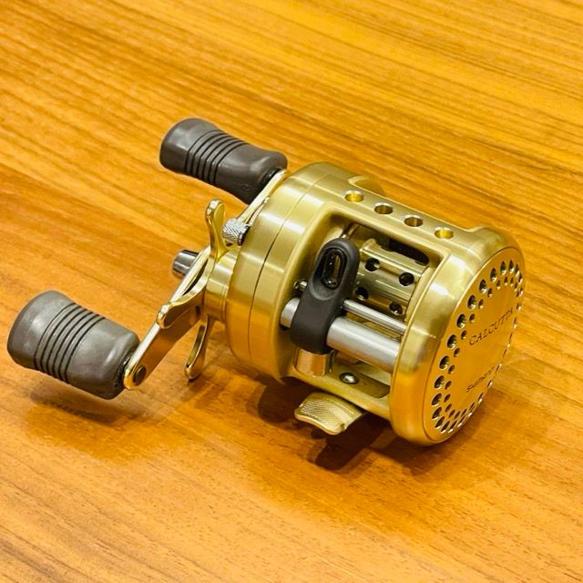 ベイトリール SHIMANO CALCUTTA 100XT シマノ カルカッタ Re. 31920 RH383 ゴールド 釣り具 | 513002